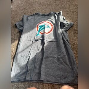 Gray T-Shirt with Miami Dolphin Logo Sz XL